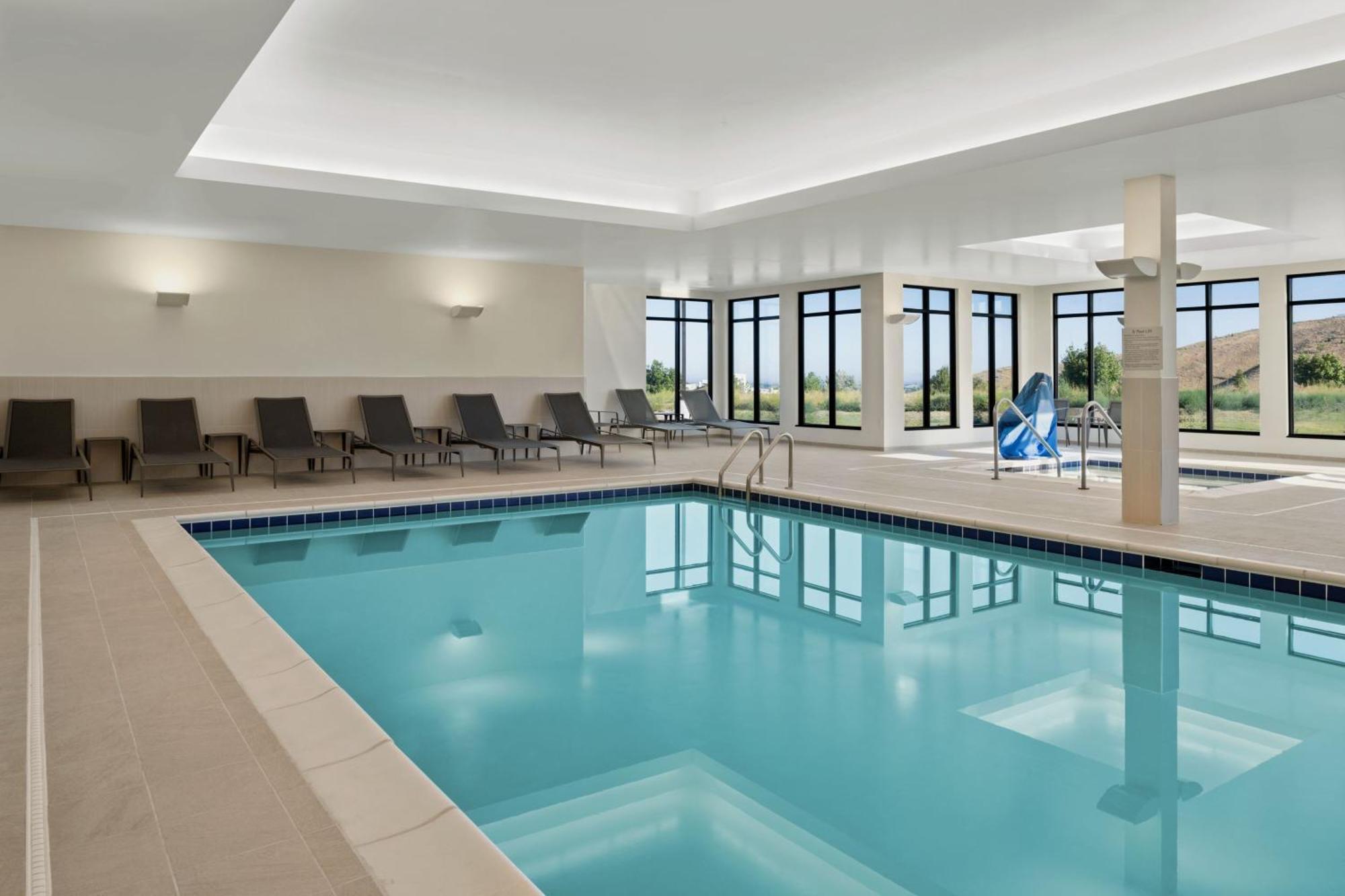 Hotel Courtyard By Marriott Pocatello Esterno foto