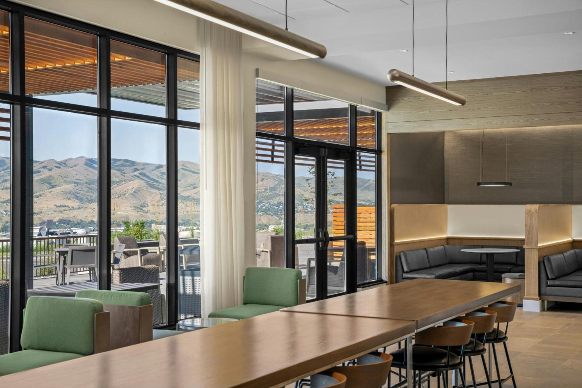 Hotel Courtyard By Marriott Pocatello Esterno foto